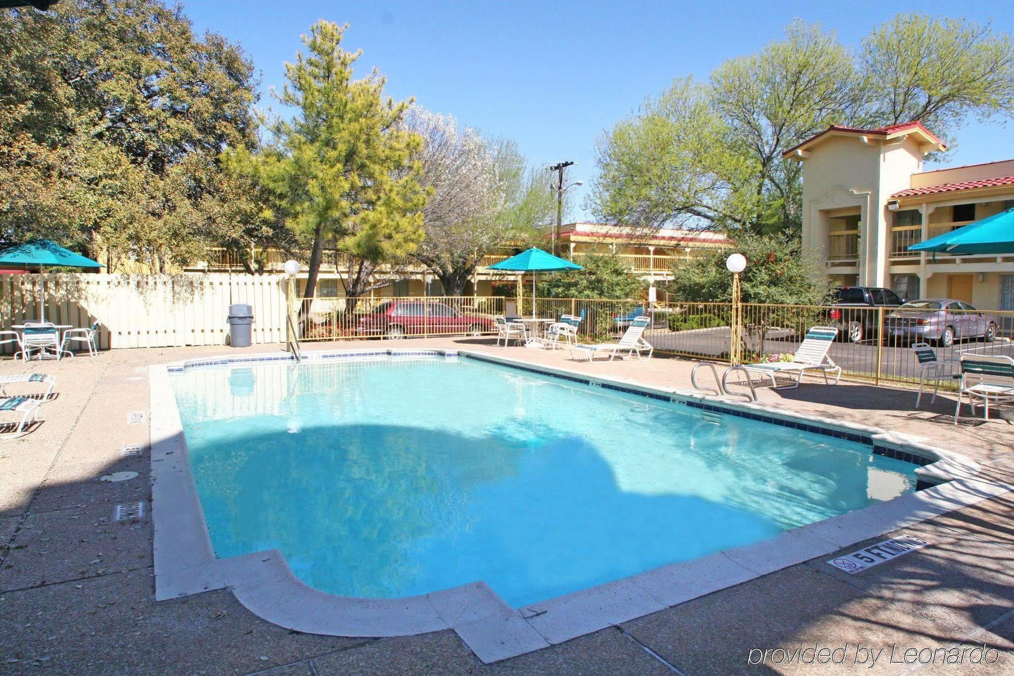 La Quinta Inn Waco University 외부 사진